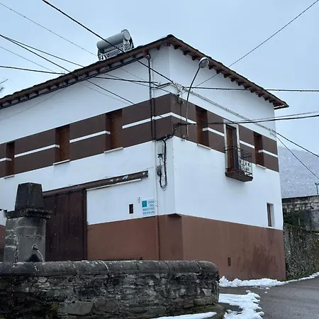 La Casa Del Maestro * Rabanal